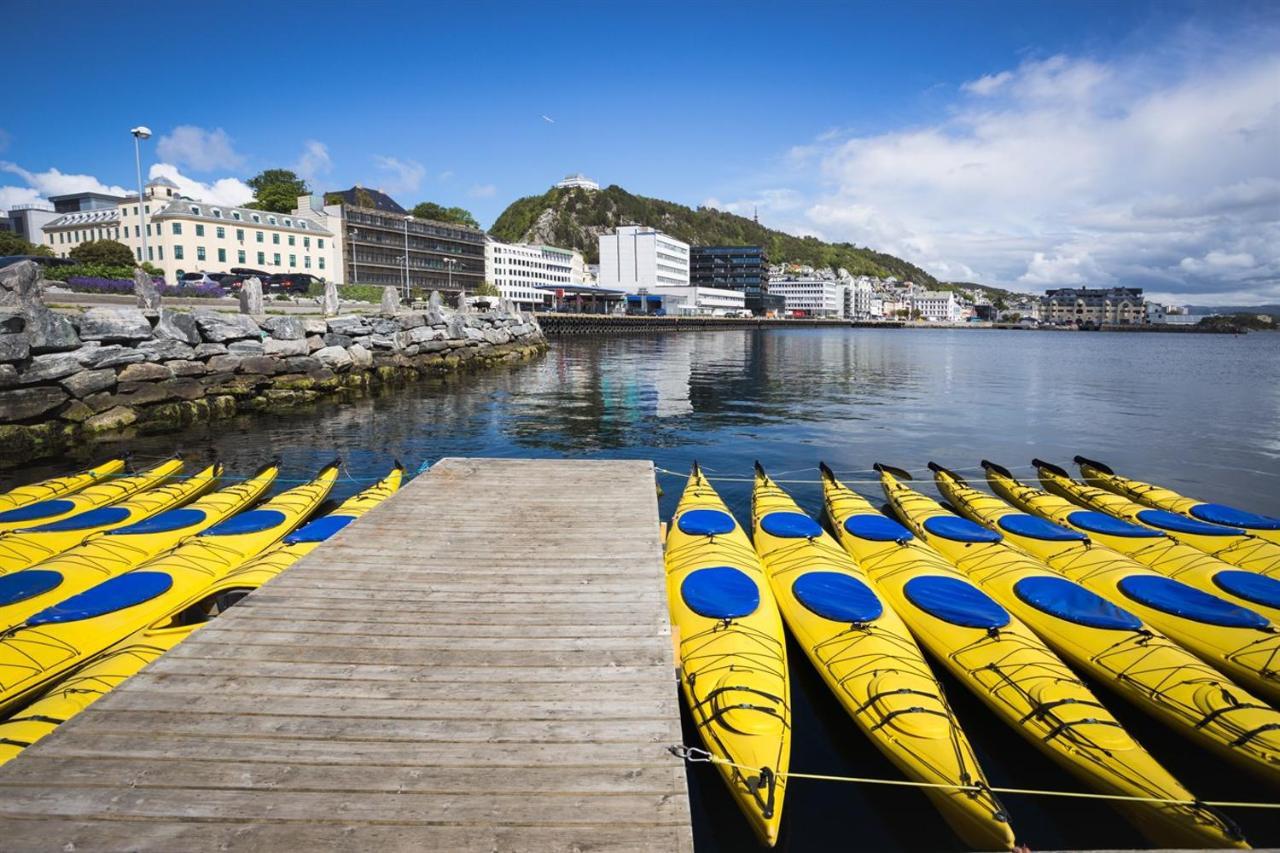 Four Monkeys Hotel Alesund Exterior photo