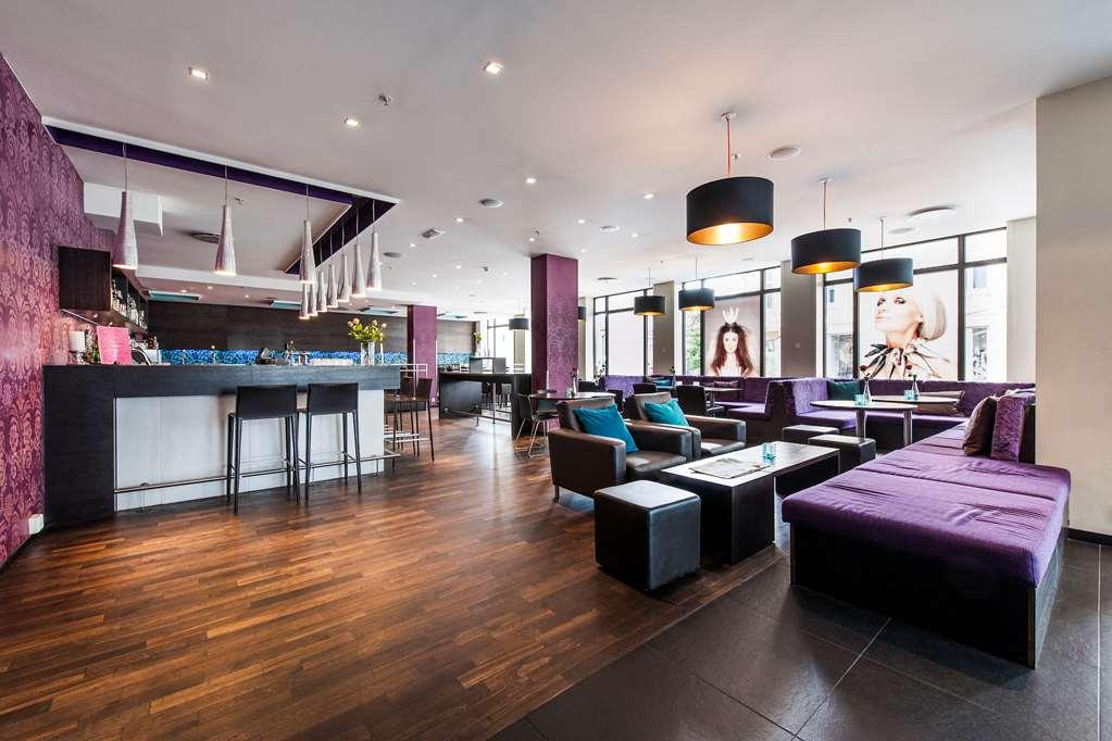 Four Monkeys Hotel Alesund Restaurant photo