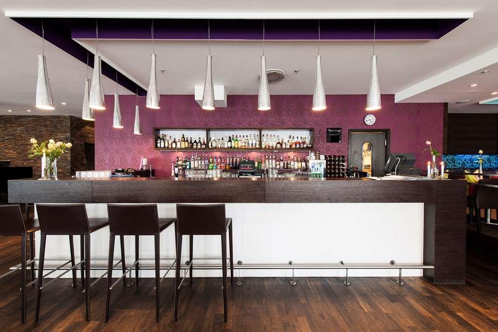Four Monkeys Hotel Alesund Restaurant photo